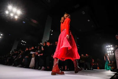 Look 12